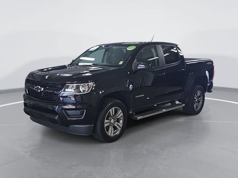 Used 2018 Chevrolet Colorado W/T w/ Custom Special Edition AWD/4WD image 9