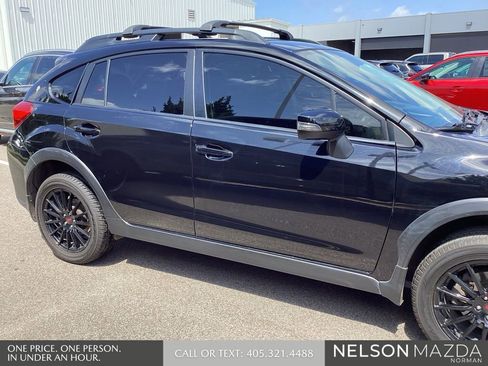 Used 2017 Subaru Crosstrek 2.0i Limited image 5