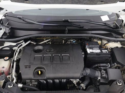 Used 2021 Toyota C-HR LE FWD image 15
