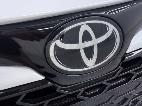 Used 2023 Toyota Corolla SE FWD image 11