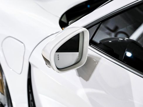 Used 2023 Porsche Taycan image 41