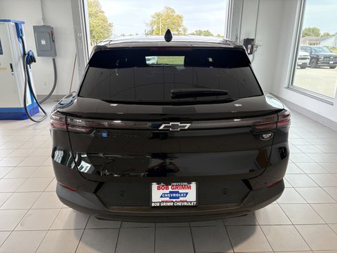 New 2026 Chevrolet Equinox EV LT image 4