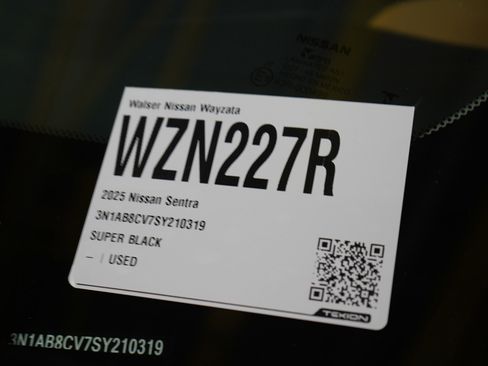 Used 2025 Nissan Sentra SV w/ SV Premium Package image 23