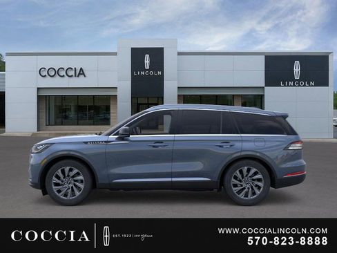New 2026 Lincoln Aviator AWD image 3