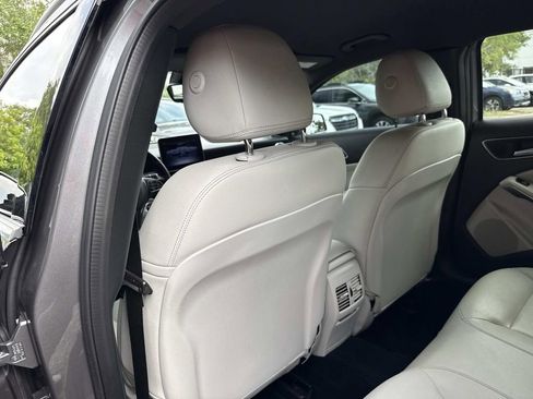 Used 2019 Mercedes-Benz GLA 250 image 14