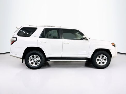 Used 2017 Toyota 4Runner SR5 Premium AWD/4WD image 10