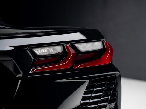 Used 2025 Chevrolet Corvette Stingray Convertible w/ 1LT image 30