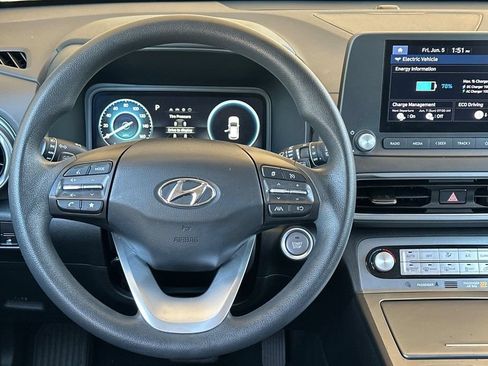 Used 2023 Hyundai Kona SE w/ Cargo Package FWD image 12