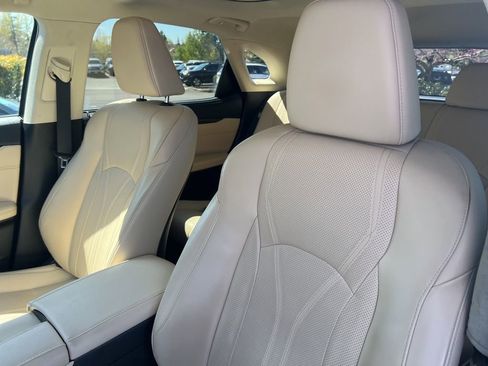 Used 2022 Lexus RX 450h AWD w/ Luxury Package image 10