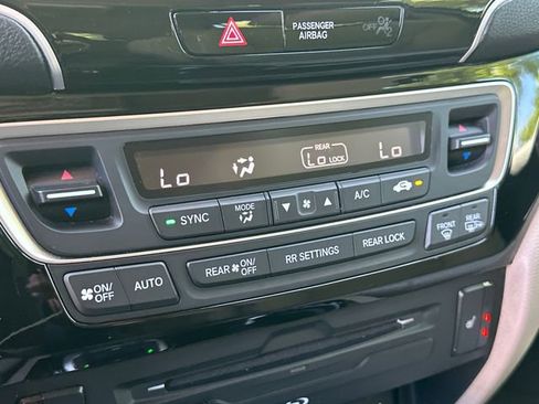 Used 2021 Honda Pilot Touring image 20