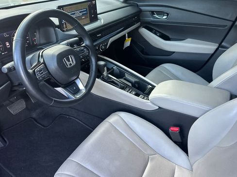 Certified 2025 Honda Accord Touring image 9