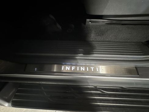 New 2025 INFINITI QX80 Sensory image 15