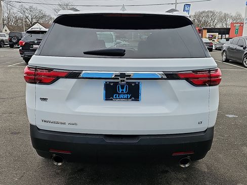 Used 2023 Chevrolet Traverse LT w/ LPO, Floor Liner Package image 5