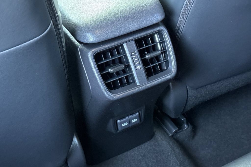 Used 2024 Lexus UX 250h FWD image 14