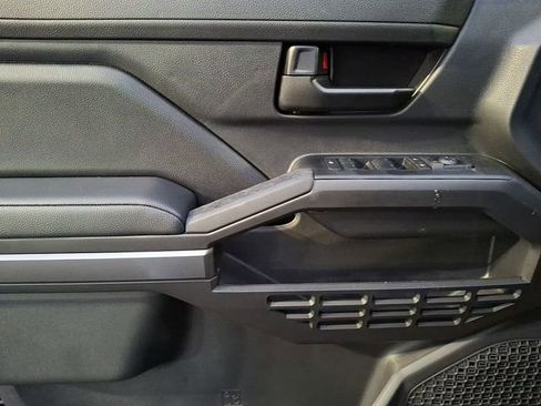 New 2026 Toyota Tacoma SR5 image 7