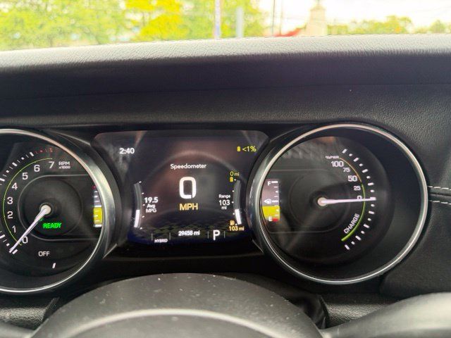Used 2023 Jeep Wrangler Unlimited Sahara w/ Cold Weather Group AWD/4WD image 35
