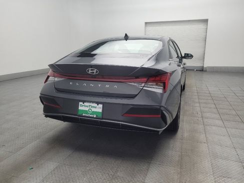 Used 2025 Hyundai Elantra SEL FWD image 7