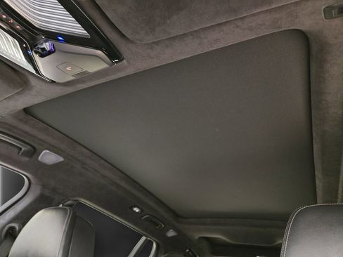 Used 2024 BMW ALPINA XB7 image 18