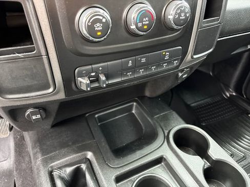 Used 2018 RAM 2500 Tradesman w/ Chrome Appearance Group AWD/4WD image 23