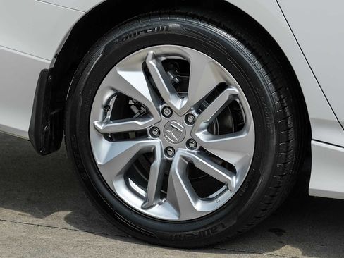 Used 2018 Honda Accord LX image 56