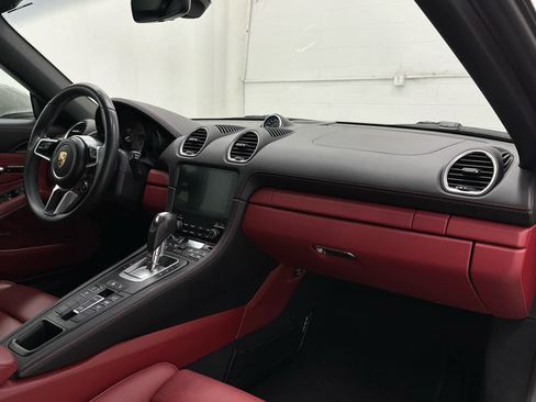 Used 2024 Porsche 718 Boxster S image 21
