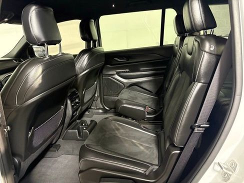 Certified 2023 Jeep Grand Cherokee L Laredo image 20