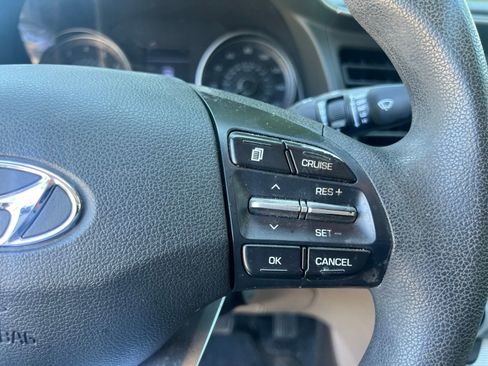 Used 2019 Hyundai Elantra SEL FWD image 17
