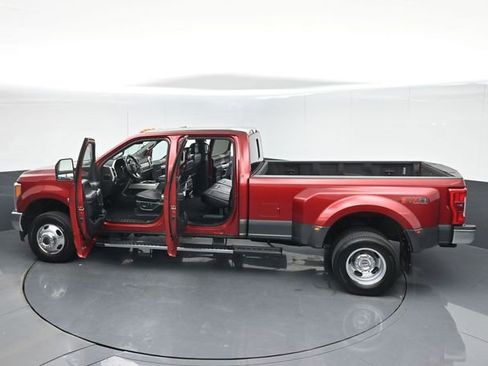 Used 2018 Ford F350 Lariat w/ Lariat Ultimate Package image 59
