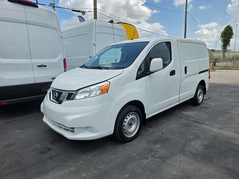 Used 2019 Nissan NV200 SV w/ Back Door Glass Package image 31
