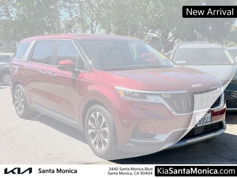 Certified 2024 Kia Carnival EX image 1