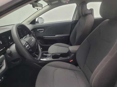 Used 2025 Kia K4 FWD image 17