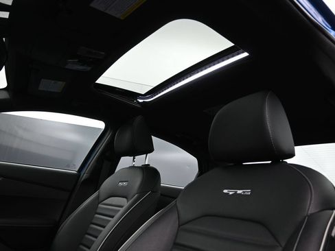 Used 2023 Kia Forte GT-Line w/ GT-Line Premium Package FWD image 23