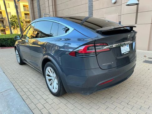 Used 2017 Tesla Model X 100D AWD/4WD image 46