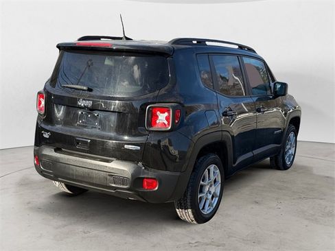 Used 2022 Jeep Renegade Latitude w/ Convenience Group image 5
