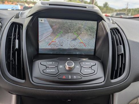 Used 2016 Ford Escape SE w/ SE Chrome Package image 7