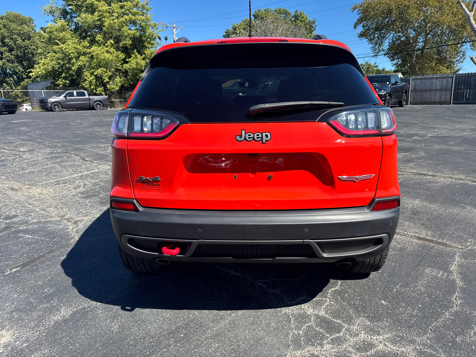 Used 2021 Jeep Cherokee Trailhawk AWD/4WD image 4