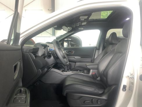 Used 2026 Subaru Outback Premium AWD/4WD image 12