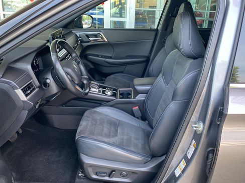 Used 2023 Mitsubishi Outlander SE Black Edition AWD/4WD image 20