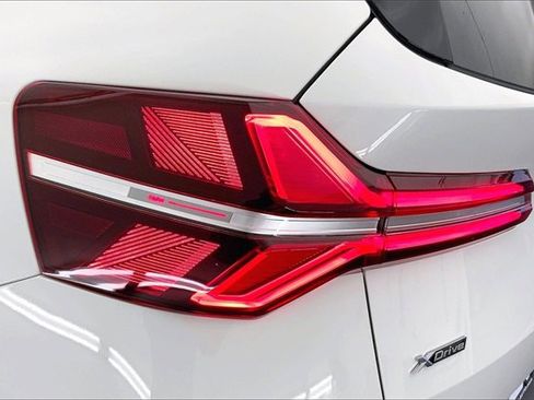 Used 2025 BMW X3 xDrive30i w/ Premium Package image 29