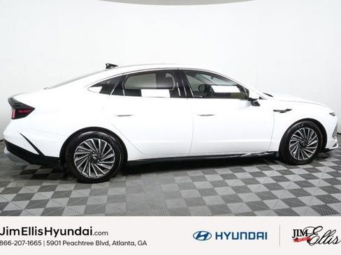 Certified 2025 Hyundai Sonata Limited image 2