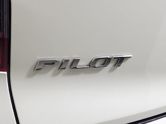 Used 2019 Honda Pilot Touring image 9