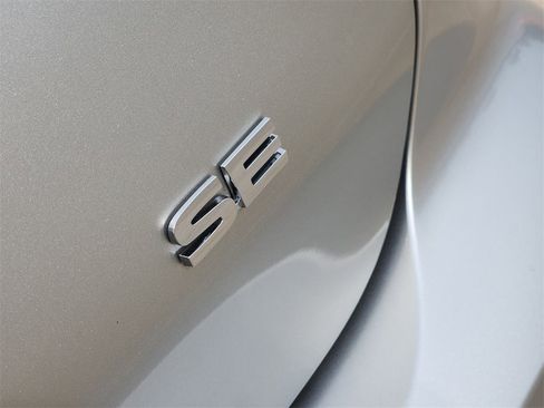 New 2025 Mitsubishi Outlander SE image 7