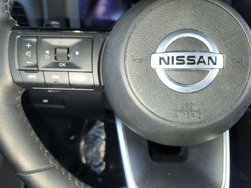 Used 2021 Nissan Rogue Platinum FWD image 27