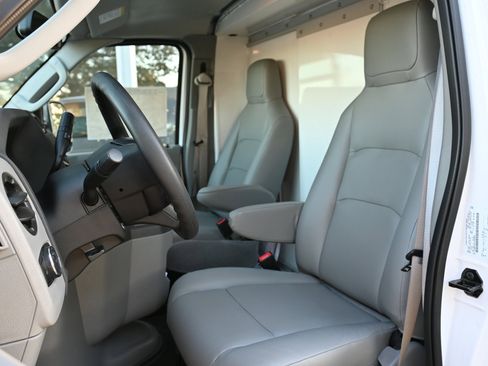 New 2026 Ford E-350 and Econoline 350 Super Duty w/ Power Equipment Group image 16