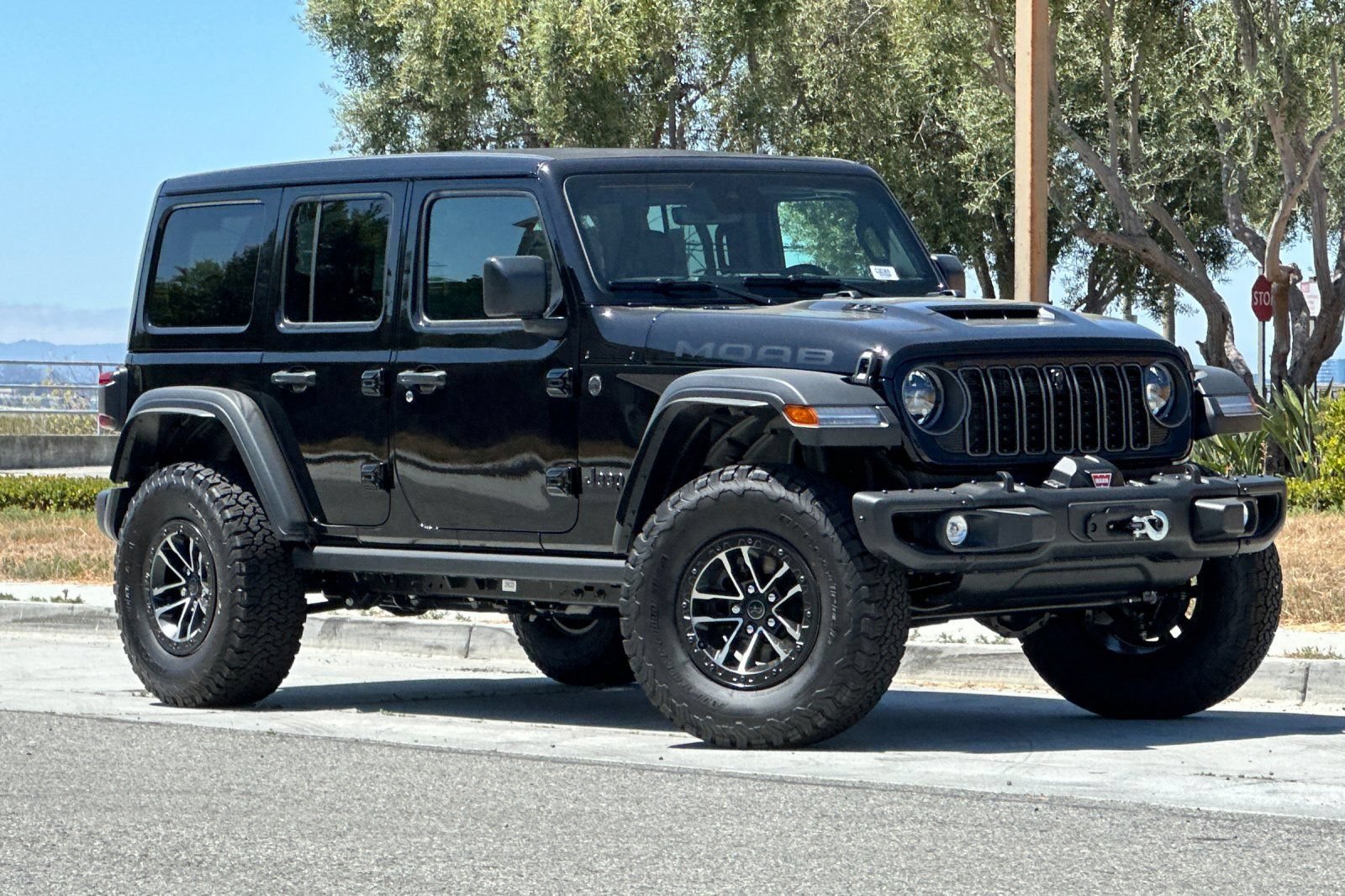 New 2026 Jeep Wrangler Unlimited Rubicon 392 w/ Quick Order Package 27X Moab AWD/4WD image 2