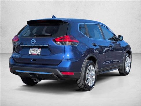 Used 2017 Nissan Rogue S FWD image 5