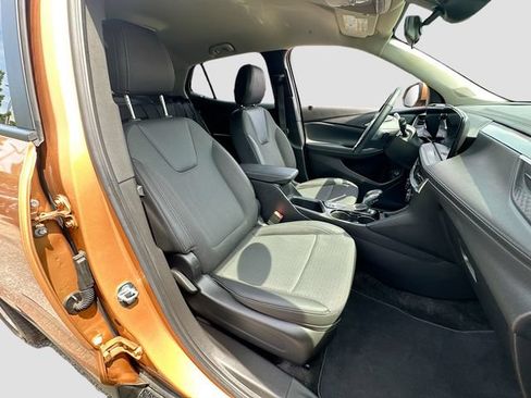 Used 2024 Buick Encore GX Preferred w/ Comfort Package AWD/4WD image 27