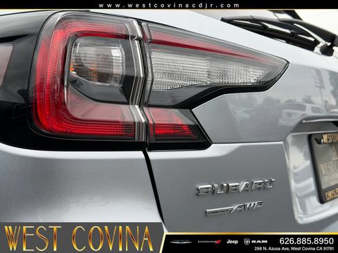 Used 2025 Subaru Outback Premium AWD/4WD image 13