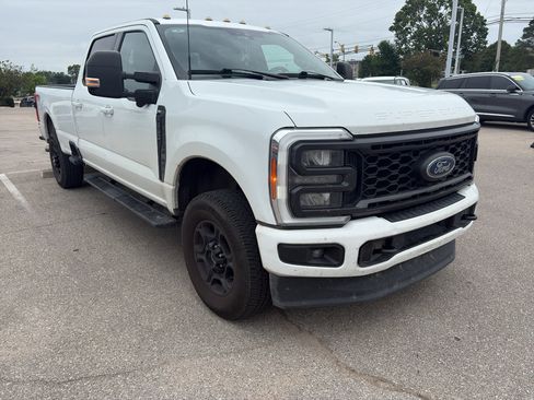 Used 2023 Ford F350 XLT w/ XLT Premium Package AWD/4WD image 9