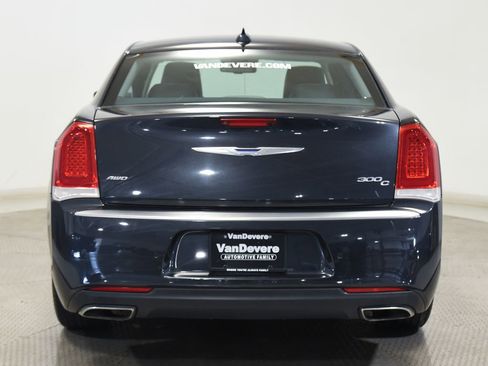 Used 2015 Chrysler 300 C Platinum w/ Harman/Kardon Audio Group AWD/4WD image 10